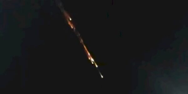 Benda angkasa yang viral melintasi langit Lampung dok warga