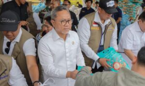 Pemerintah Perkuat Ketahanan Pangan, Zulhas Tinjau Program Bantuan Sembako WhatsApp Image at
