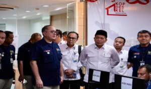 Ferry Juliantono mengunjungi kantor PT Agrinas Pangan Nusantara di Jakarta pada Senin (16/3/2026). Kunjungan tersebut ResizedImage