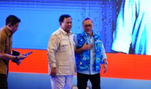 Kedekatan Prabowo dan Zulhas di Lampung