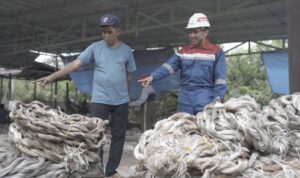 PT Pertamina Hulu Sanga Sanga Promosikan Inovasi Sampah Tali Bekas Kapal di Program CSR Balanipa Kepada Pekerja Migas