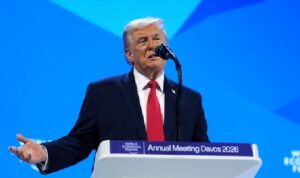Mayoritas Publik AS Ragukan Strategi Trump di Perang Iran webp