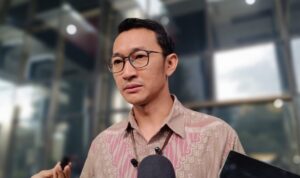 Serentak di Tiga Lokasi, KPK Periksa Pegawai Kemenag dan Bos Travel budi