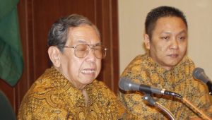 992218_11124806102021_gus_dur_adhir