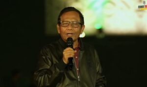 Mantan Menteri Koordinator Bidang Politik, Hukum, dan Keamanan, Mahfud MD, mengingatkan bahaya penyalahgunaan sistem demokrasi A