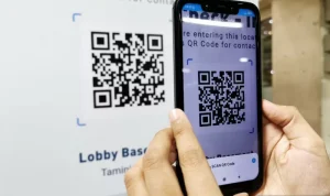 Sosialisi Belum Menyeluruh, Masuk Mall Ini Masih Cek Aplikasi PeduliLindungi