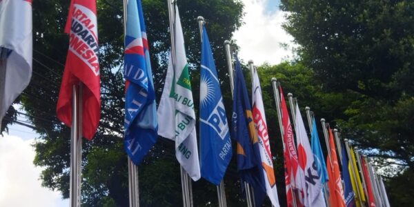 Bendera partai politik peserta Pemilu