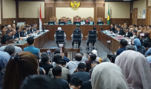 Dakwaan JPU Bikin Geger: Febrie Diduga Peras Tan Kian Rp55 Miliar Cuplikan layar