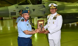 Penasaran Canggihnya Pesawat Dassault Rafale, Panglima TNI Lihat Langsung di Pangkalan Militer Al-Dafra UAE