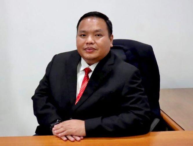 Dr Handi Risza meja
