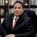 Dr Handi Risza perpustakaan