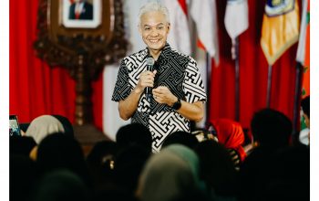 Misteri Dua Sosok! Ganjar Buka-Bukaan Kedekatan dengan Prabowo dan Mahfud