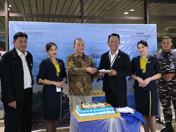 Foto Seremonial terbang perdana Sby Dps