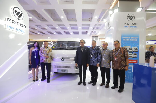 GIIAS Surabaya Indomobil Foton