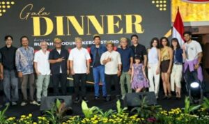 Gala Dinner dengan pemain produser sutradara Film Zona Merah Gala Dinner dengan pemain produser sutradara Film Zona Merah