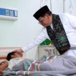 Gubernur DKI Jakarta Pramono Anung saat menjenguk siswa yang menjadi korban dugaan keracunan Makan Bergizi Gratis (MBG) beberapa waktu lalu (Foto PPID)