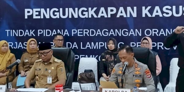 Gubernur Lampung Rahmat Mirzani Djausal dan Kapolda Lampung Irjen Helfi Assegaf