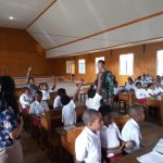 Perkuat Wawasan Kebangsaan, Yonif Raider 142/KJ Beri Pembekalan Siswa Sekolah Di Kabupaten Tolikara