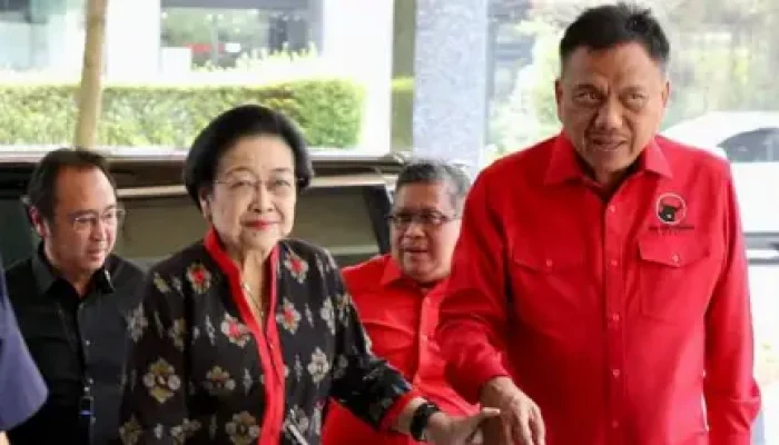 Megawati Soekarnoputri Didampingi Olly Dondokambey Rapat Bersama Ketum Parpol Pengusung Ganjar Pranowo