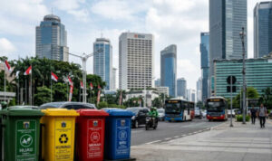Ilustrasi Warga Jakarta Kini Wajib Pilah Sampah Jadi Kategori (Sumber Gemini Generated Image)