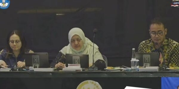 Juri ajang Lomba Cerdas Cermat (LCC) Empat Pilar MPR RI tingkat Provinsi Kalimantan Barat (Foto Tangkapan Layar)