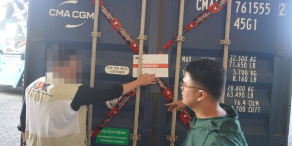 Kontainer yang digeledah dan disita KPK (Foto Humas KPK)