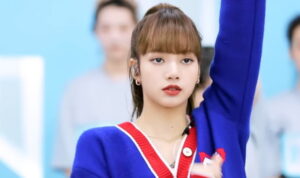 Lalisa Manobal (Tangkapan layar dari siaran YouTube IQIYI) Lalisa Manobal (Tangkapan layar dari siaran YouTube IQIYI)