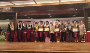 STIMA IMMI Luluskan 404 Wisudawan Dan Kukuhkan Guru Besar