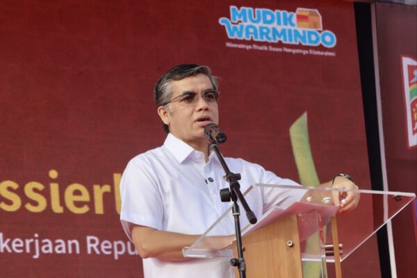 Menaker Yassierli Mudik Bersama Warmindo Bukti Perusahaan dan Mitra Tumbuh Bersama
