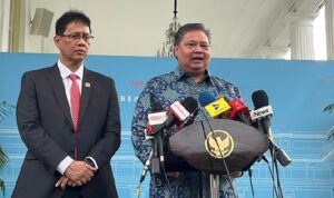 Pemerintah memastikan kebijakan devisa hasil ekspor (DHE) serta tata kelola ekspor komoditas sumber daya alam (SDA) strategis melalui PT Menkeu Purbaya Yudhi Sadewa dan Menko Bidang Perekonomian Airlangga Hartarto
