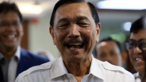 Menko-Maritim-Luhut-Binsar-Panjaitan-Dery-Ridwansah-3-560x359