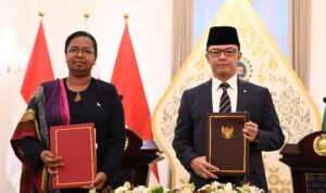 Menlu Madagaskar Alice N’Diaye dan Menlu RI Sugiono (Foto Kemlu RI)