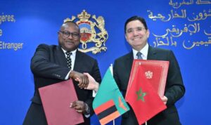 Menteri Luar Negeri serta Kerja Sama Internasional Zambia Mulambo Haimbe dan Menteri Luar Negeri Maroko Nasser Bourita (Foto Diplomatie ma) Menteri Luar Negeri serta Kerja Sama Internasional Zambia Mulambo Haimbe dan Menteri Luar Negeri Maroko Nasser Bourita (Foto Diplomatie ma)
