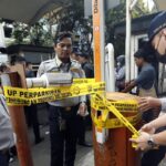 Pansus Tata Kelola Parkir bersama UP Perparkiran usai menyegel area parkir ilegal di kawasan Blok M Square Jakarta Selatan (Foto DPRD DKI)