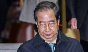 Pengadilan tinggi Korea Selatan memangkas hukuman penjara mantan Perdana Menteri Han Duck soo dari tahun