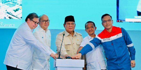 Peresmian proyek hilirisasi nasional fase II oleh Presiden Prabowo Subianto (Foto Biro Pers Sekretariat Presiden)
