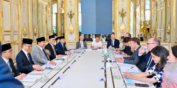 Pertemuan bilateral Presiden RI Prabowo Subianto dan Presiden Prancis Emmanuel Macron (Foto Biro Pers Media dan Informasi Sekretariat Presiden)