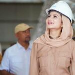 Pimpinan Fraksi Partai Gerindra DPR RI Novita Wijayanti saat meninjau Gudang Bulog Gumilir Kabupaten Cilacap Jawa Tengah (Foto Istimewa)