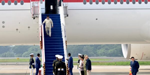 Presiden Prabowo Subianto saat tiba di Tanah Air pada Sabtu Mei (Foto Setpres)
