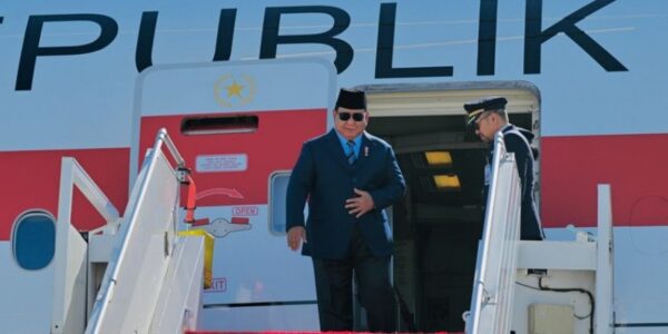 Presiden Prabowo Subianto tiba di Bandara Orly Paris Prancis dalam rangkaian kunjungan kenegaraan pada Selasa Mei sekitar pukul waktu setempat (foto BPMI Setpres)