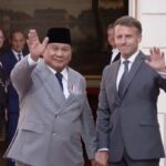 Presiden RI Prabowo Subianto bersama Presiden Prancis Emmanuel Macron (Foto Setpres)