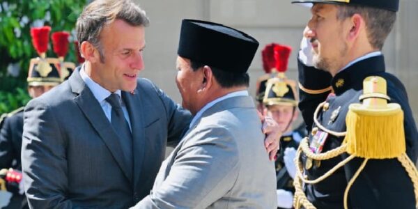 Presiden RI Prabowo Subianto dan Presiden Prancis Emmanuel Macron (Foto Biro Pers Media dan Informasi Sekretariat Presiden)
