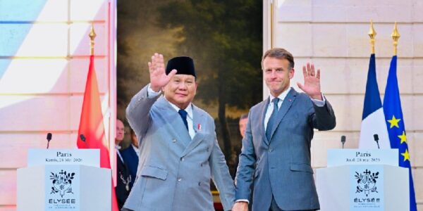 Presiden RI Prabowo Subianto dan Presiden Prancis Emmanuel Macron (Foto Biro Pers media dan Informasi Sekretariat Presiden)