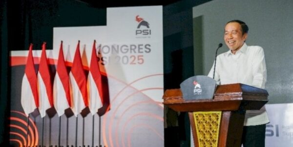 Presiden ke RI Joko Widodo beri sambutan dalam Kongrea PSI di Solo