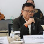Prof Didik J Rachbini candid