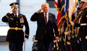Trump Hapus Kebijakan DEI, Pulihkan Tentara yang Dipecat karena Menolak Vaksin