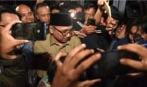 KPK Resmi Tahan Mantan Menag Yaqut Cholil Qoumas Screenshot Chrome x