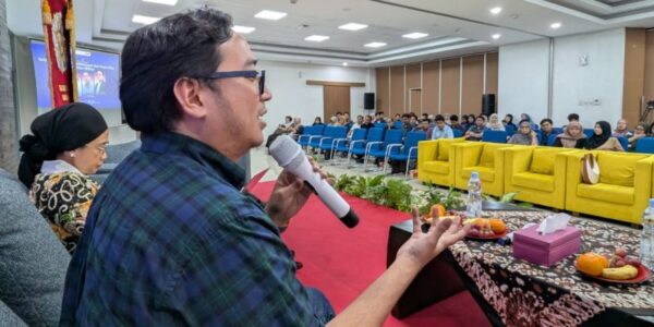 Seminar Nasional bertajuk “Intaian Bahaya Remiliterisasi dan Impunitas Peradilan Militer” di Auditorium B Fakultas Hukum UGM Yogyakarta (Foto Istimewa)