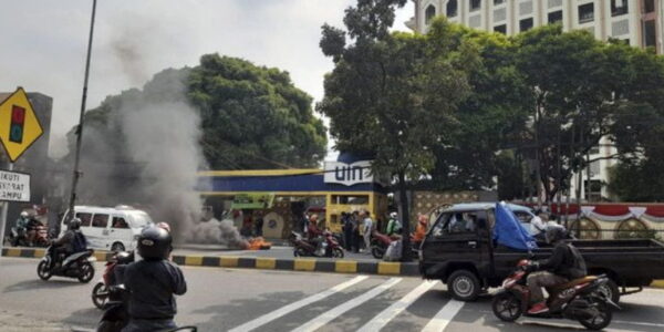 Suasana di depan kampus I UIN Syarif Hidayatullah Jakarta (Net)