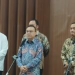 Wakil Ketua DPR RI Sufmi Dasco Ahmad (tengah)
